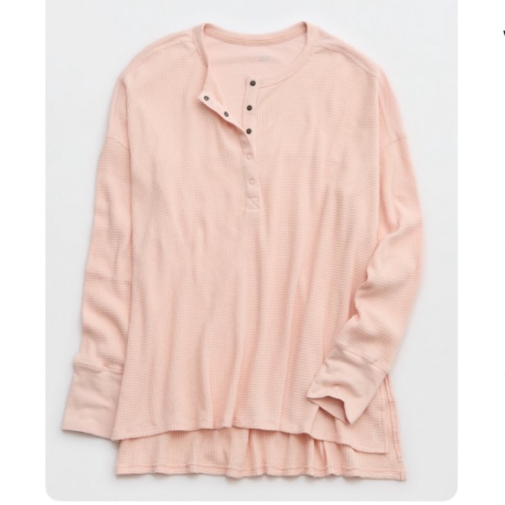 OFFLINE BY AERIE WOW!
WAFFLE HENLEY T-SHIRT